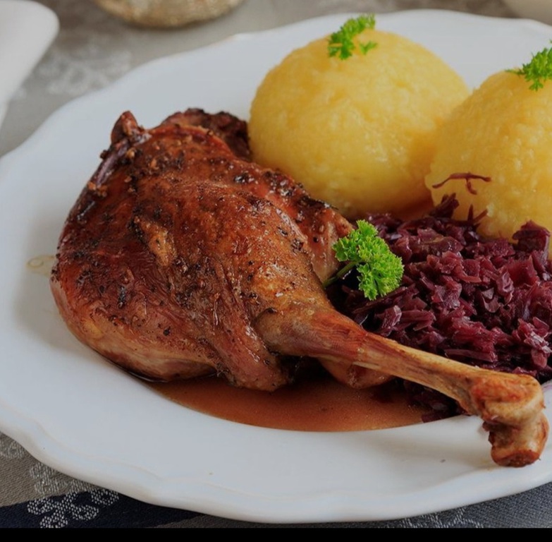 Atmosphärische Aufnahme aus dem Restaurant Lichtburg