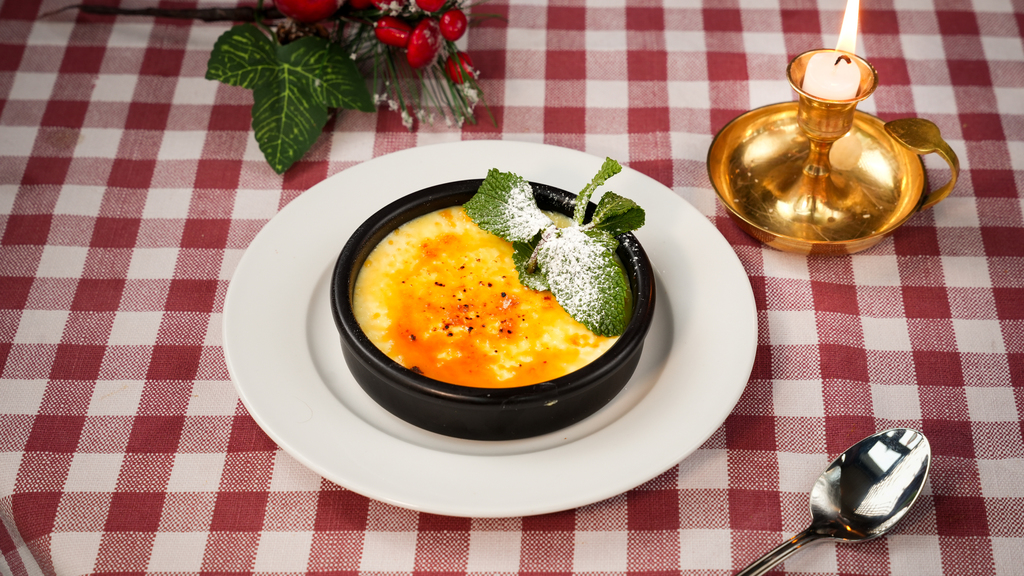 Terrasse des Restaurant Lichtburg im Sommer